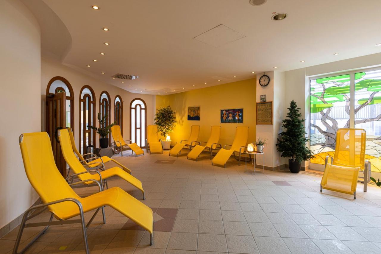 Ifa Schoeneck Hotel & Ferienpark ภายนอก รูปภาพ